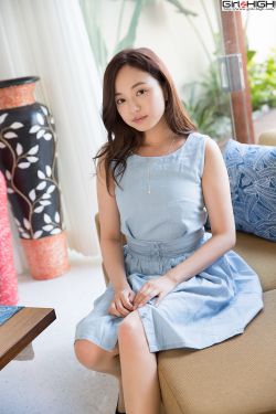 女机械人